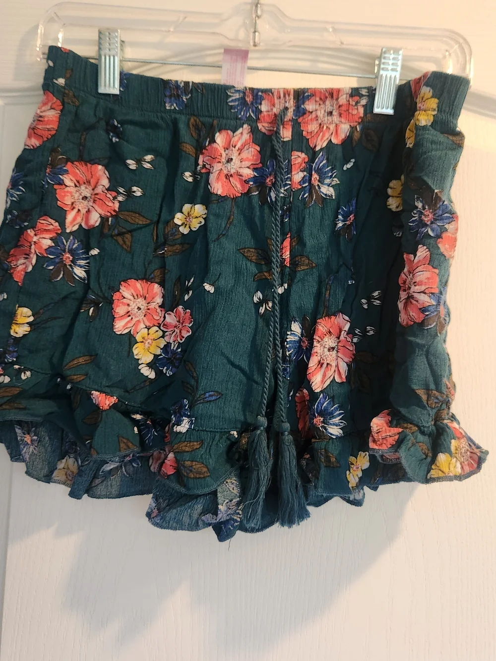 No Boundaries Teal Floral Ruffle Shorts with Pink and Yellow Flowers L Euc